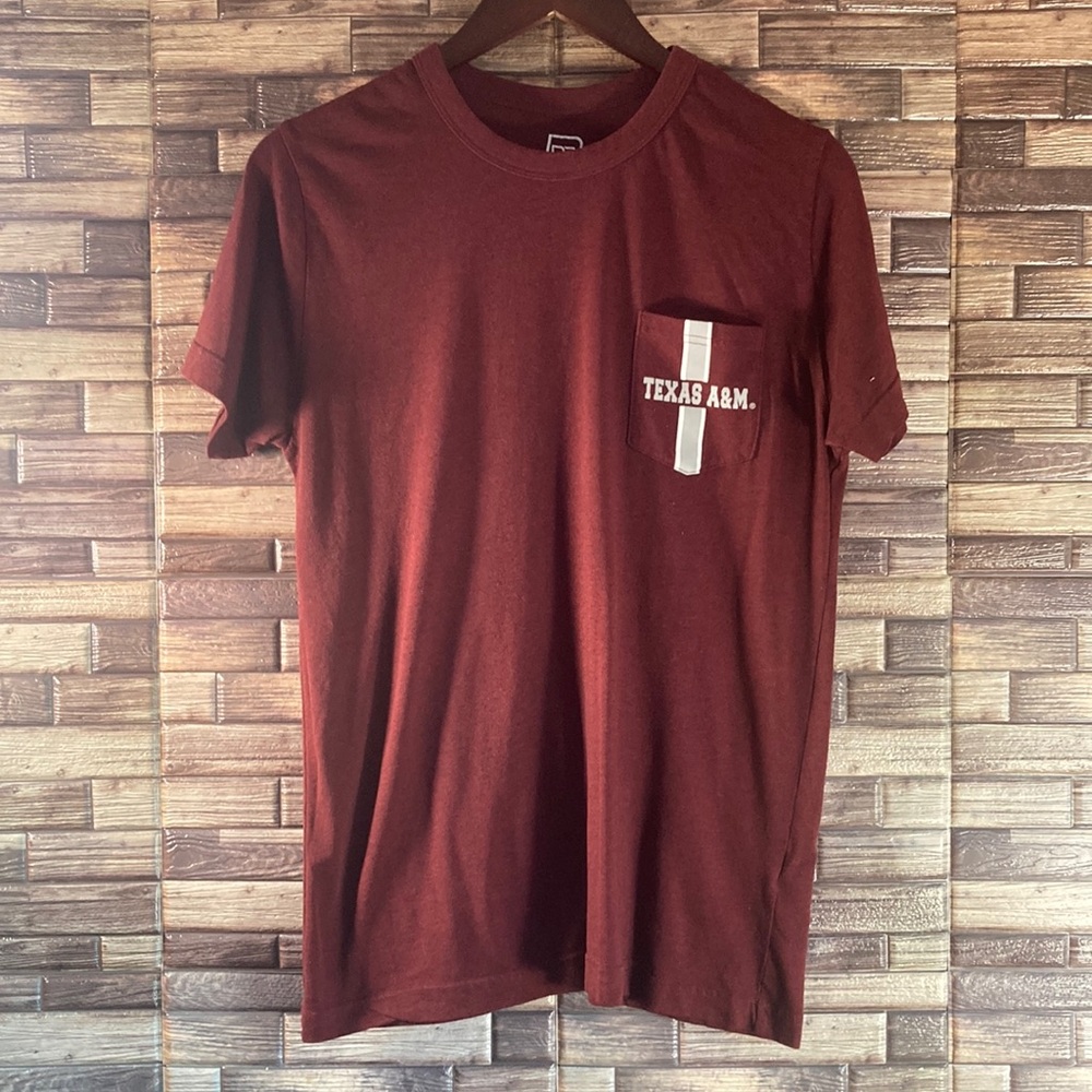 EUC Pro Edge Texas A&M Maroon Medium T-Shirt